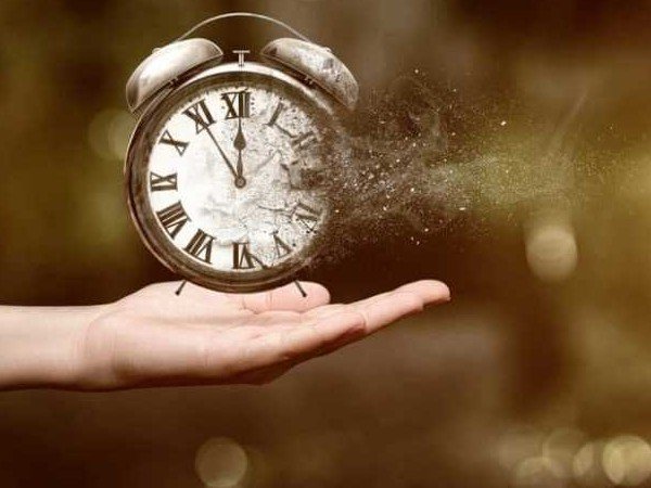 مشكلة الوقت