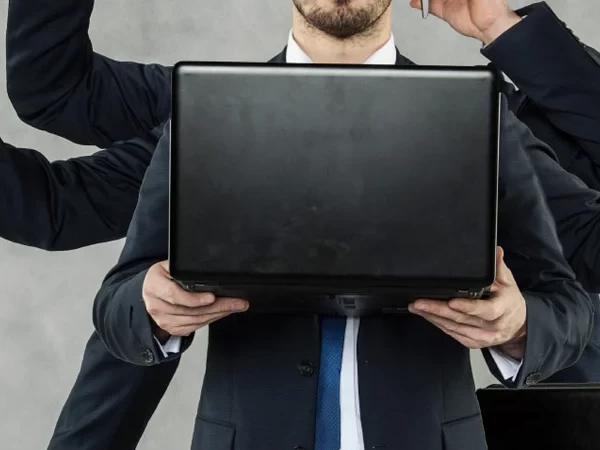 شركة عقارية تطلب موظفين مبيعات