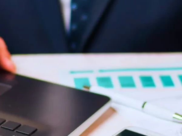 8 عوامل إقتصادية أساسية تؤثر في تحديد أسعار صرف العملات